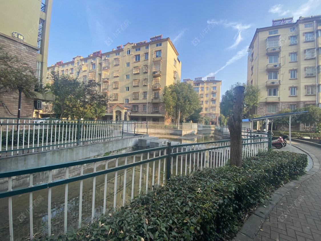 苏州依云小镇小区_依云小镇小区null