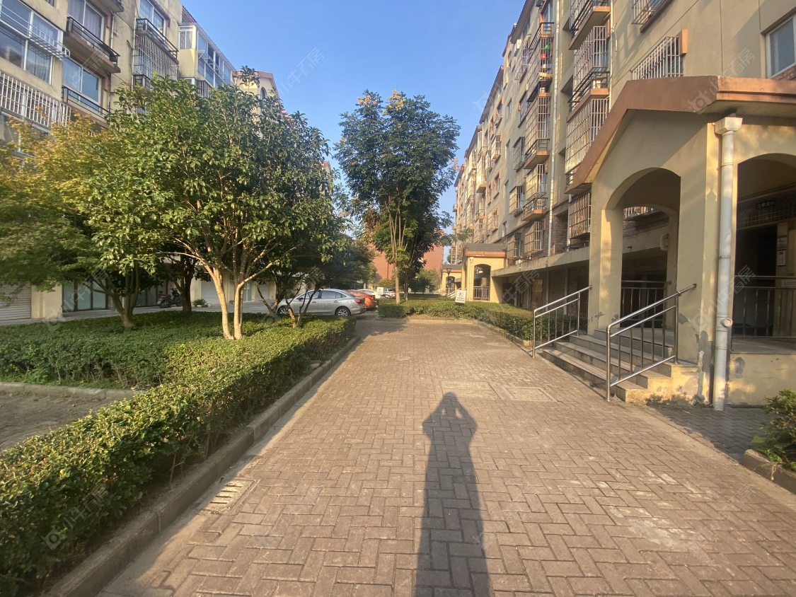 苏州依云小镇小区_依云小镇小区null